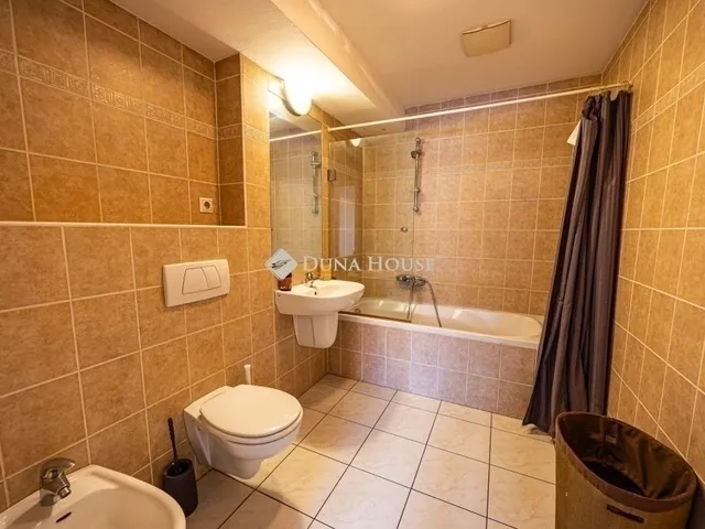 Eladó lakás Budapest IX. kerület 92 nm