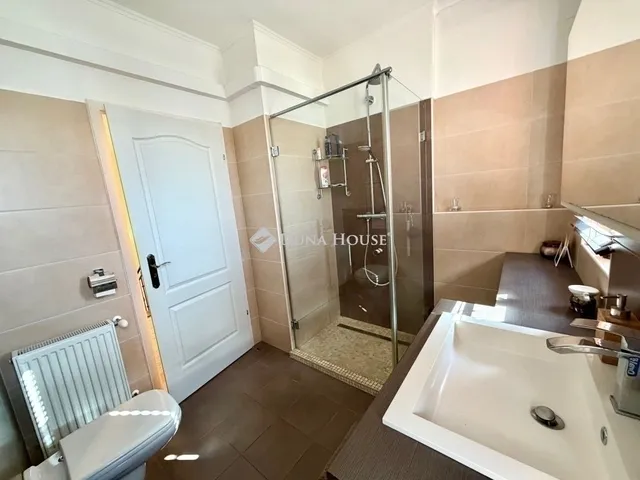 Eladó lakás Fót 120 nm