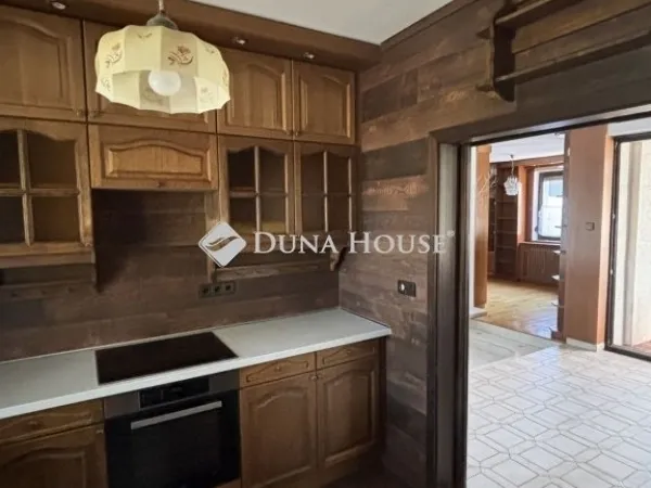 Eladó ház Budapest XVIII. kerület, Ganzkertváros 220 nm