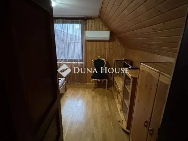 Eladó ház Budapest XVIII. kerület, Ganzkertváros 220 nm