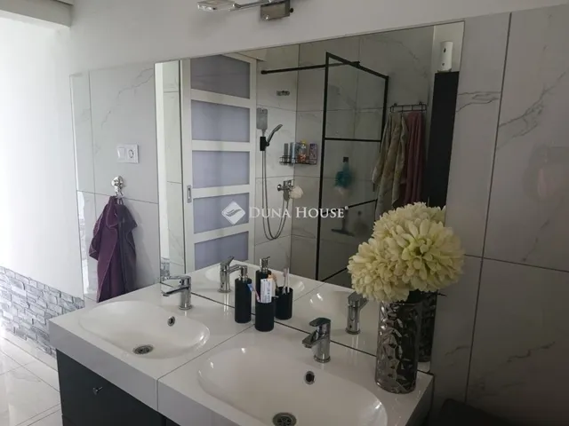 Eladó ház Fót 150 nm