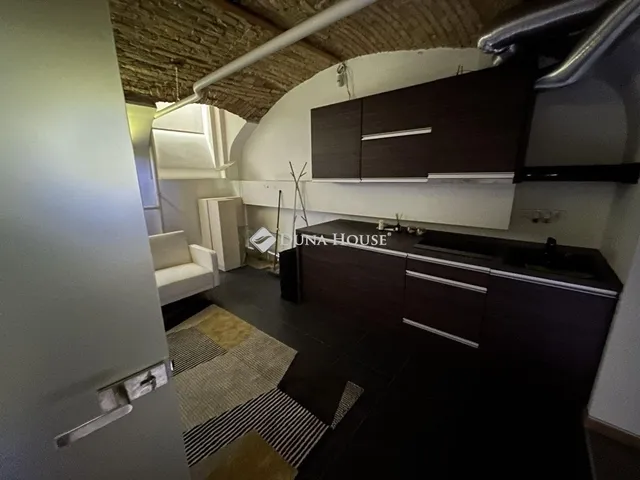 Eladó kereskedelmi és ipari ingatlan Budapest IX. kerület 125 nm