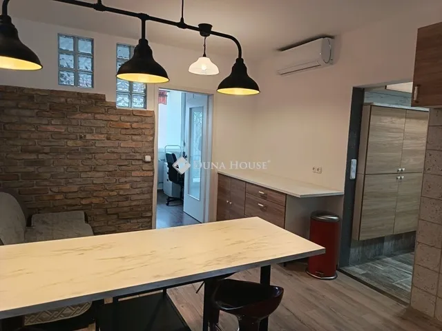 Eladó lakás Vác 66 nm