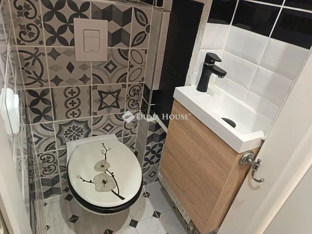 Eladó lakás Vác 66 nm