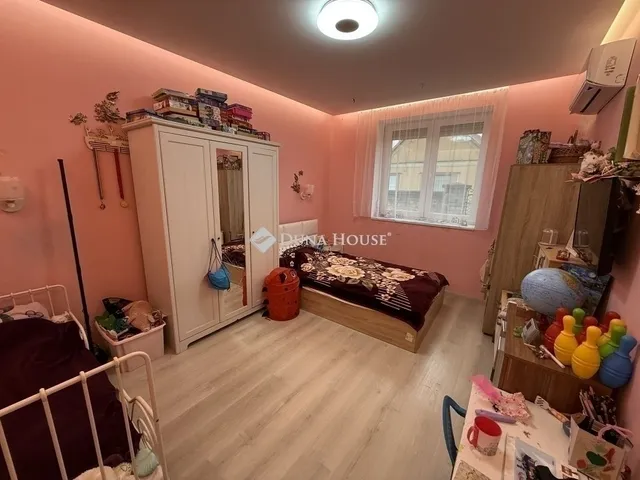 Eladó ház Üllő 89 nm