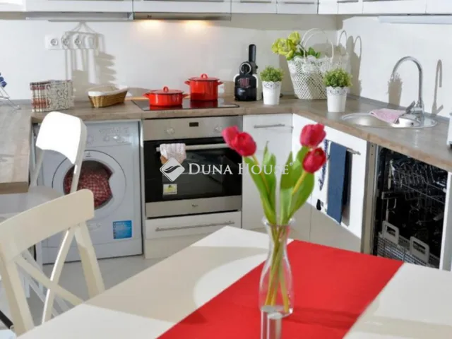 Eladó lakás Budapest V. kerület 76 nm