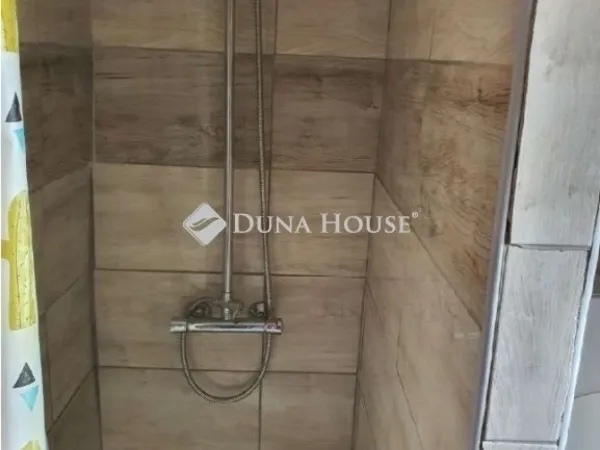 Eladó ház Budapest XX. kerület 276 nm