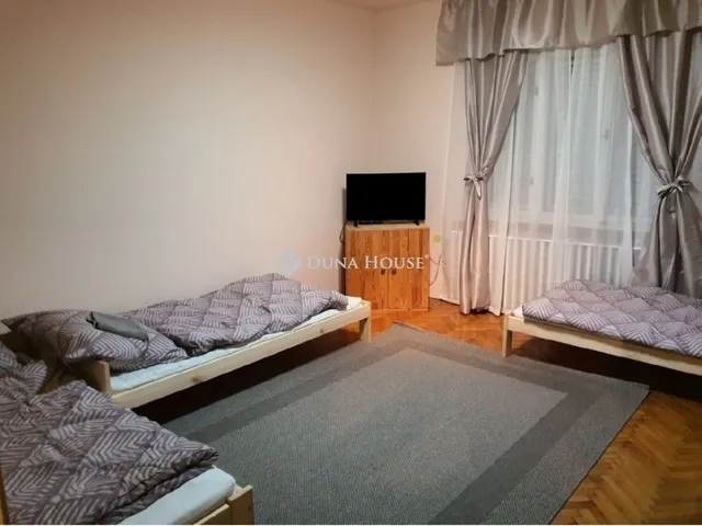 Eladó ház Budapest XX. kerület 276 nm