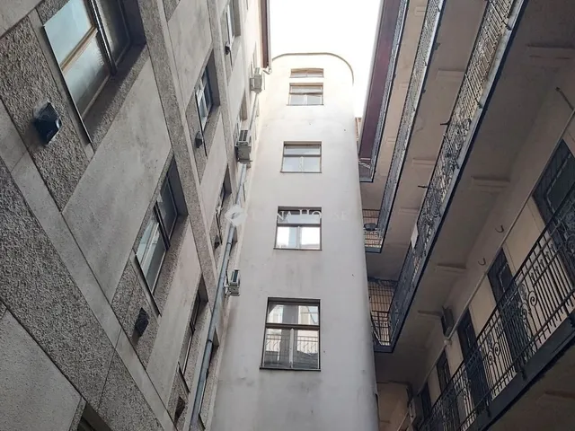 Eladó lakás Budapest VI. kerület 71 nm