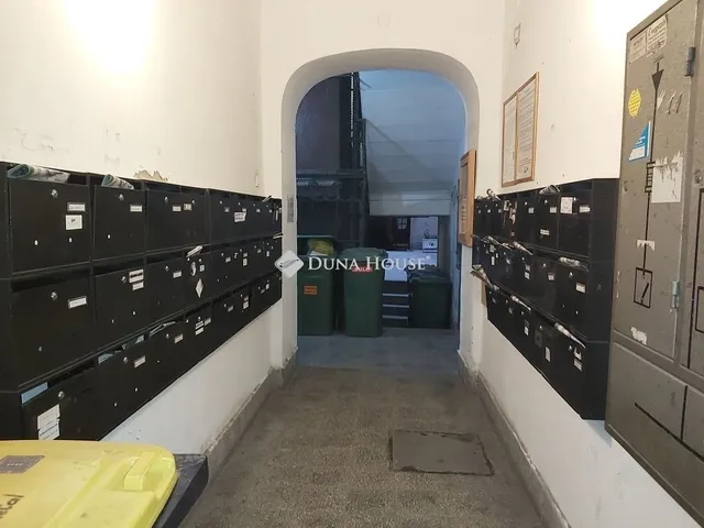 Eladó lakás Budapest VI. kerület 71 nm