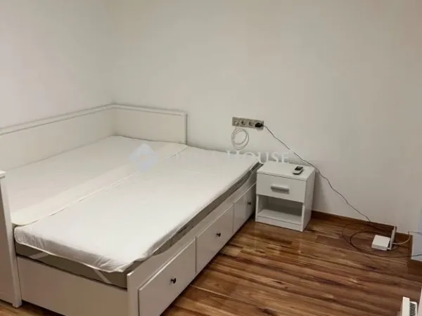 Eladó lakás Budapest VI. kerület, Nagykörúton kívüli terület 60 nm