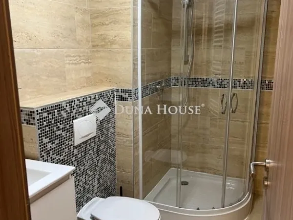 Eladó lakás Budapest VI. kerület, Nagykörúton kívüli terület 60 nm