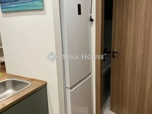 Eladó lakás Budapest VI. kerület, Nagykörúton kívüli terület 60 nm