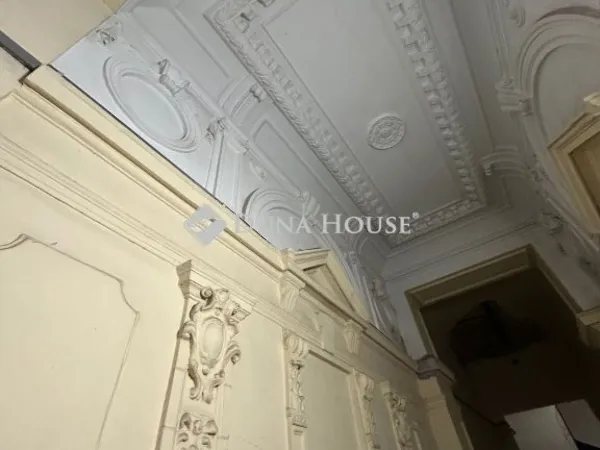 Eladó lakás Budapest VI. kerület, Nagykörúton kívüli terület 60 nm