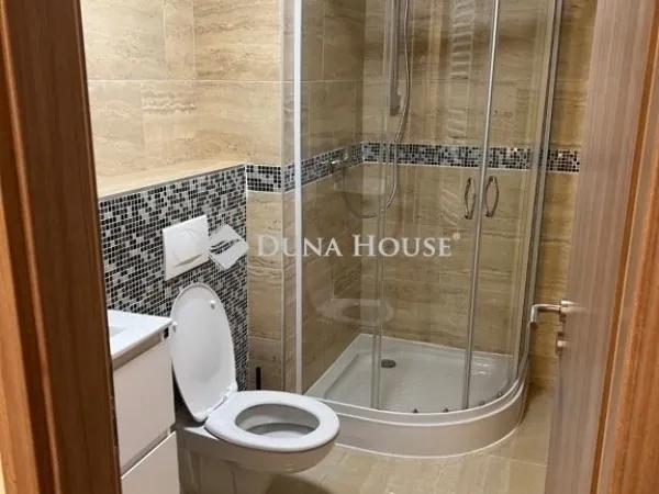 Eladó lakás Budapest VI. kerület, Nagykörúton kívüli terület 60 nm