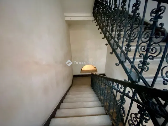 Eladó lakás Budapest VI. kerület, Nagykörúton kívüli terület 40 nm