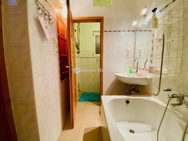 Eladó lakás Budapest VI. kerület, Nagykörúton kívüli terület 40 nm