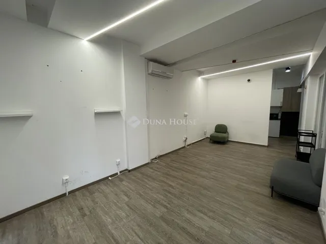 Eladó kereskedelmi és ipari ingatlan Budapest VIII. kerület 29 nm