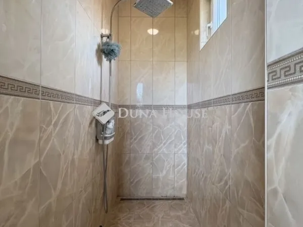 Eladó ház Gyál 177 nm