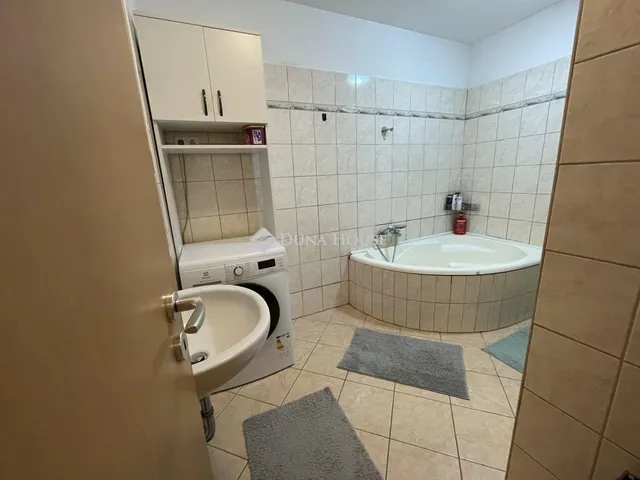 Eladó lakás Budapest VIII. kerület 64 nm