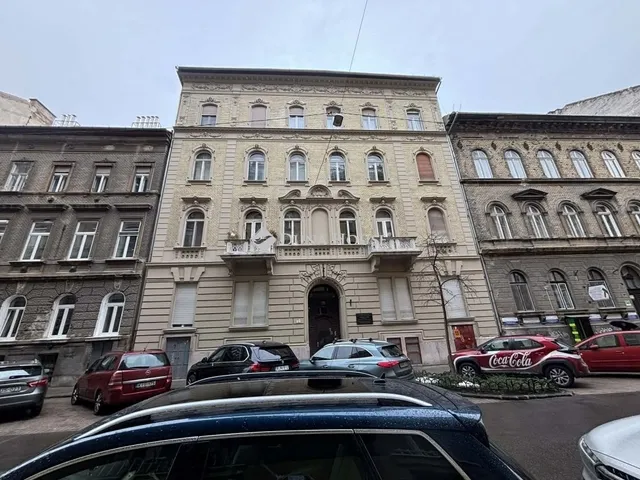 Eladó lakás Budapest VI. kerület 39 nm