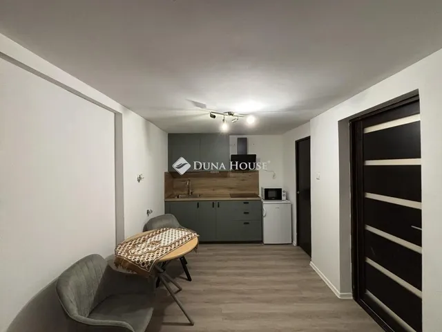 Eladó lakás Budapest VI. kerület 39 nm