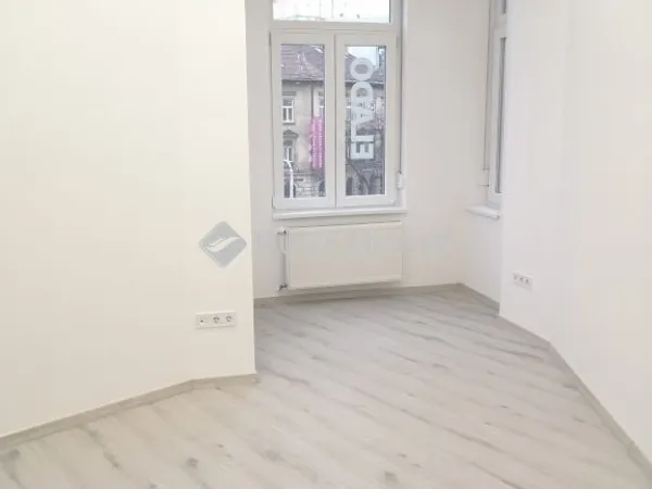 Eladó lakás Budapest I. kerület 90 nm