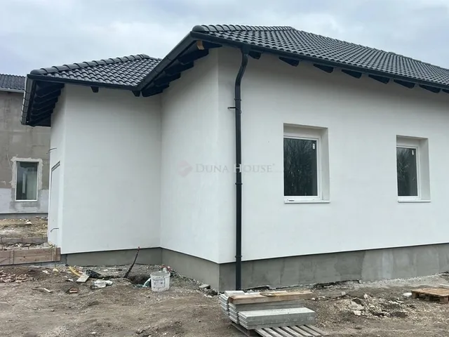 Eladó ház Érd 83 nm