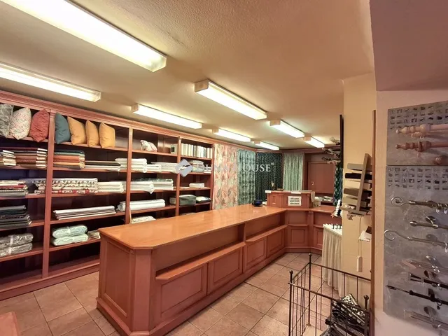 Kiadó kereskedelmi és ipari ingatlan Budapest VIII. kerület 170 nm