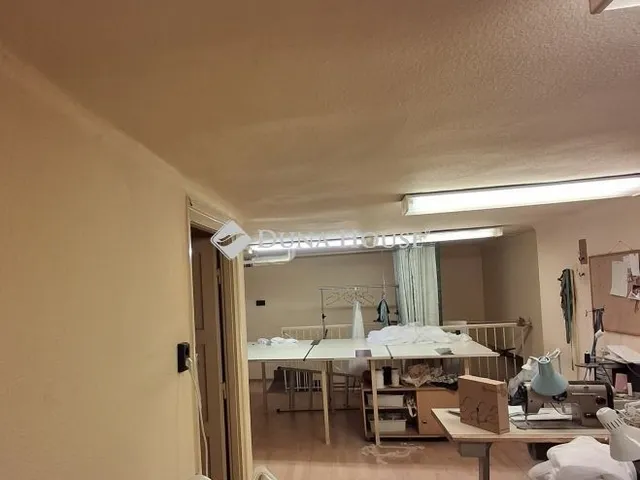 Kiadó kereskedelmi és ipari ingatlan Budapest VIII. kerület 170 nm