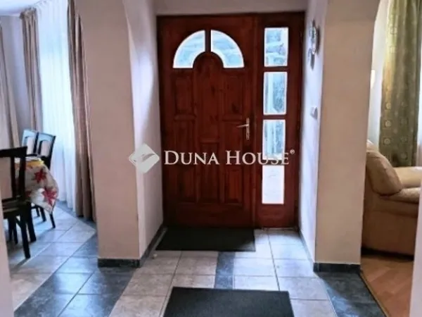 Eladó ház Érd 240 nm