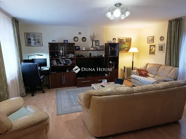 Eladó ház Érd 240 nm