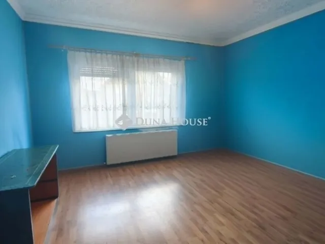 Eladó ház Ócsa 204 nm