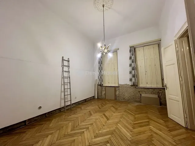 Eladó lakás Budapest VIII. kerület 77 nm