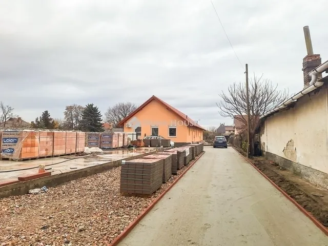 Eladó ház Monor 107 nm