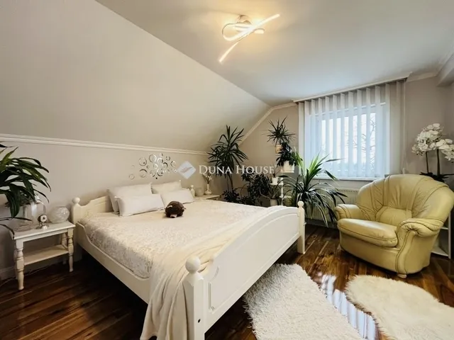 Eladó ház Monor 190 nm