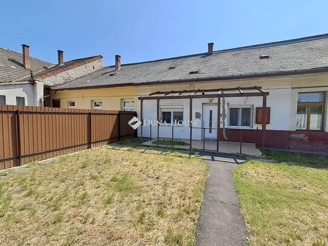 Eladó ház Budapest XV. kerület, Rákospalota 40 nm