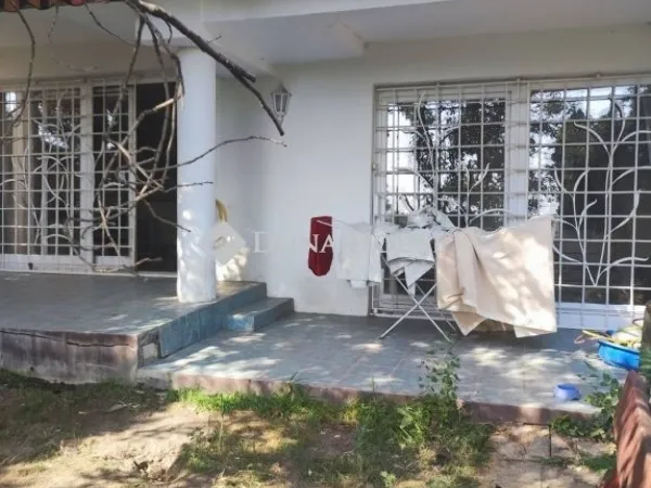 Eladó ház Budaörs 240 nm