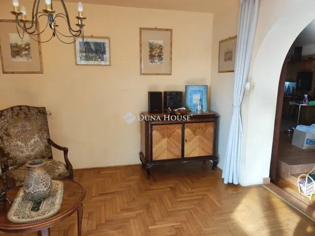 Eladó ház Budaörs 240 nm