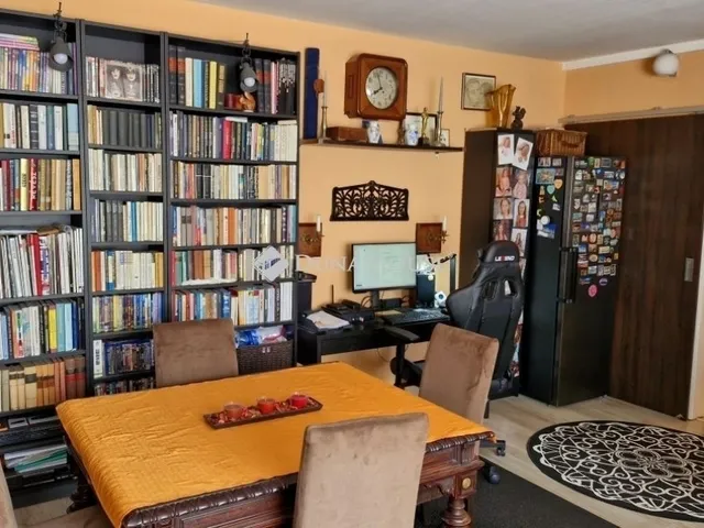 Eladó lakás Budapest III. kerület 73 nm