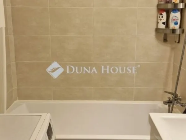 Eladó lakás Budapest III. kerület 73 nm