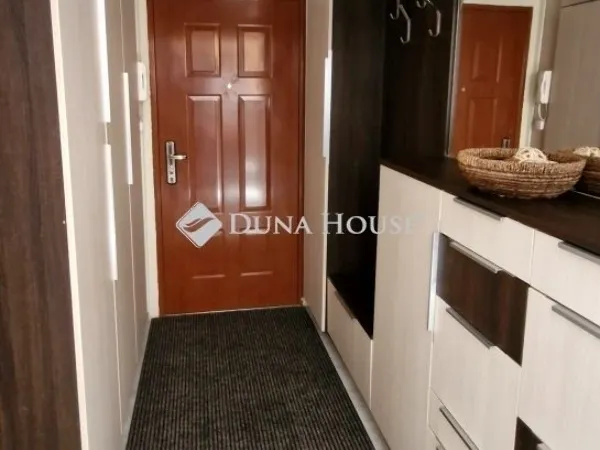 Eladó lakás Budapest III. kerület 73 nm