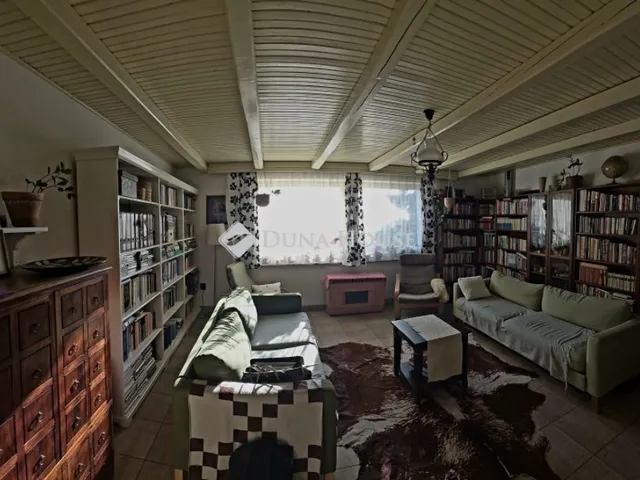 Eladó ház Érd 198 nm