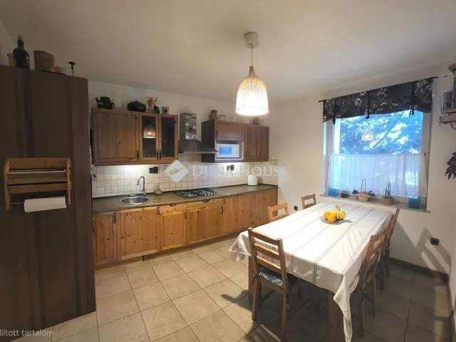 Eladó ház Érd 198 nm