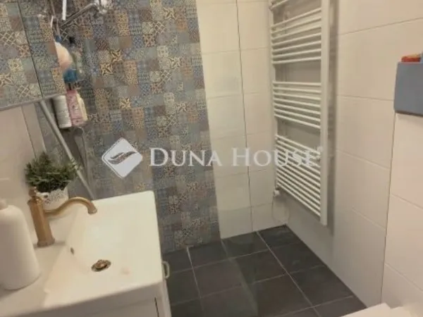 Eladó lakás Budapest XXI. kerület 49 nm