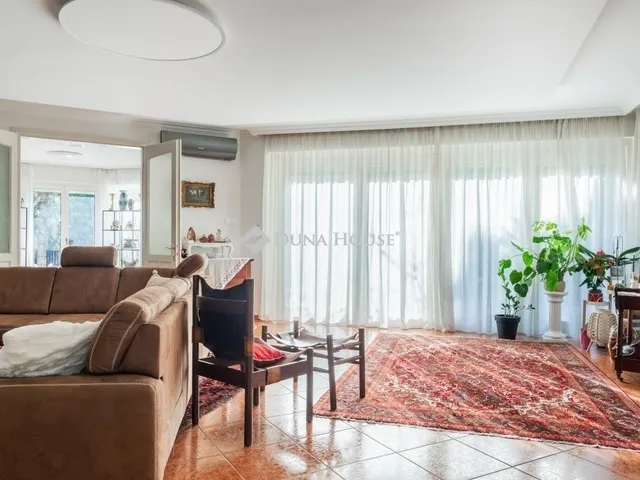 Eladó ház Budapest II. kerület 443 nm