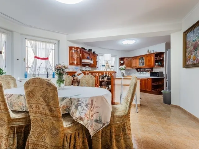 Eladó ház Budapest II. kerület 443 nm