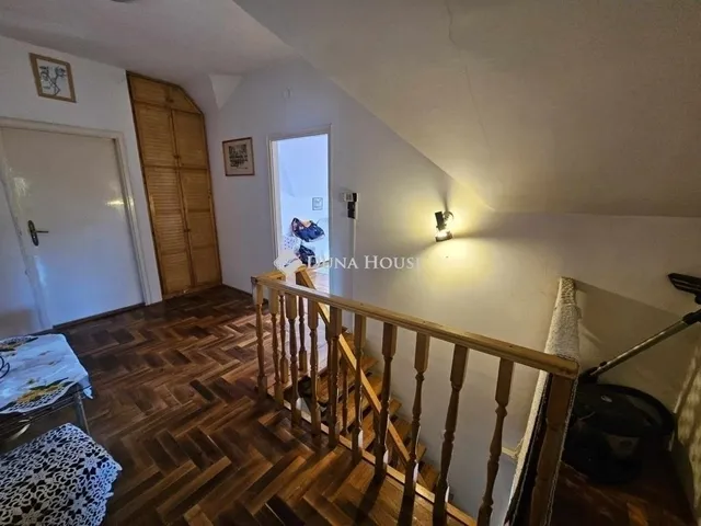 Eladó ház Budapest XVIII. kerület 263 nm