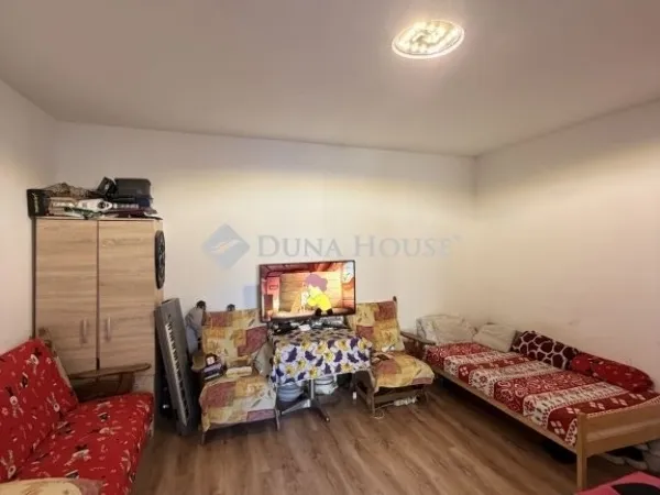 Eladó ház Vecsés 335 nm