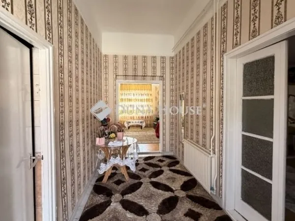 Eladó ház Vecsés 335 nm